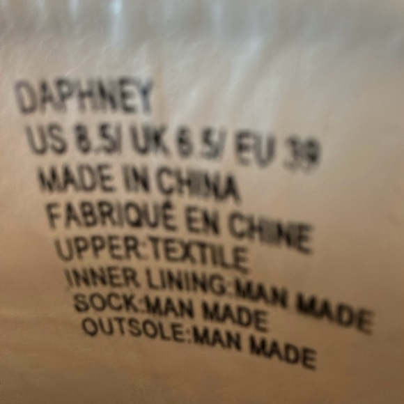 Daphney slip on flats with bling!! - Picture 3 of 3